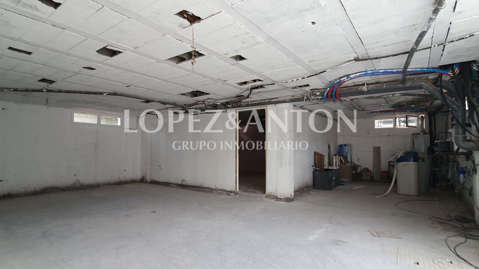 7 soveværelse Villa til salg i L'Eliana med swimmingpool garage - € 480.000 (Ref: 8537953)