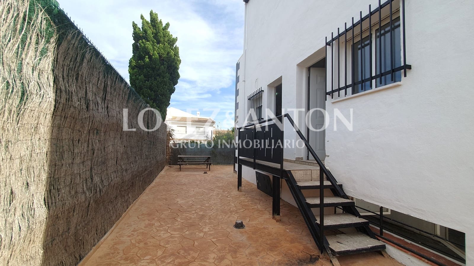 7 soveværelse Villa til salg i L'Eliana med swimmingpool garage - € 480.000 (Ref: 8537953)