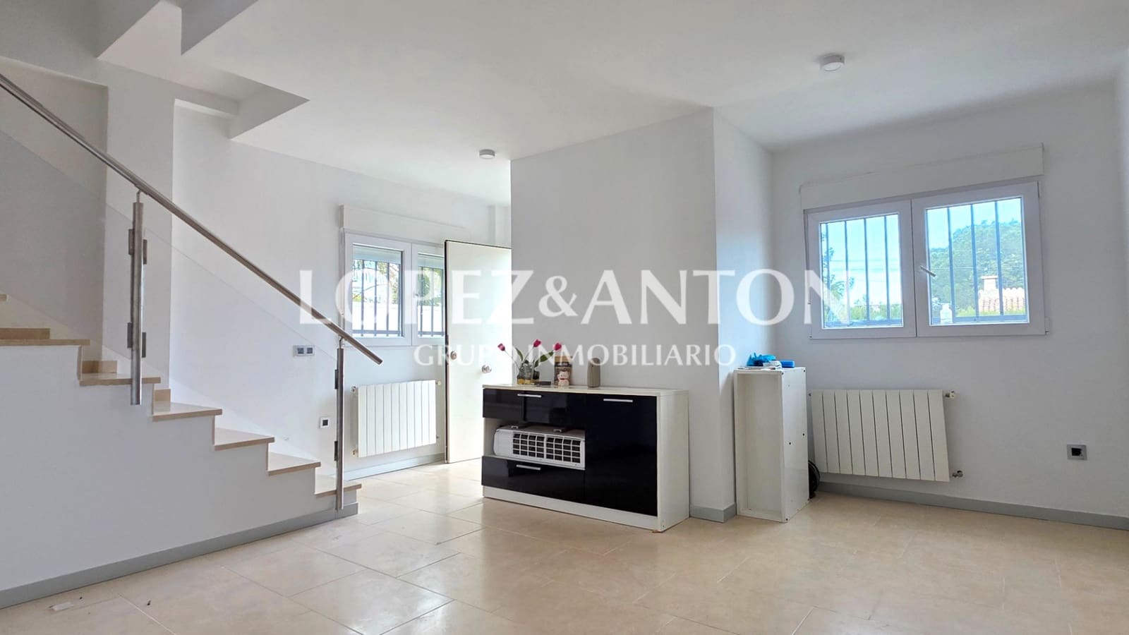 7 soveværelse Villa til salg i L'Eliana med swimmingpool garage - € 480.000 (Ref: 8537953)