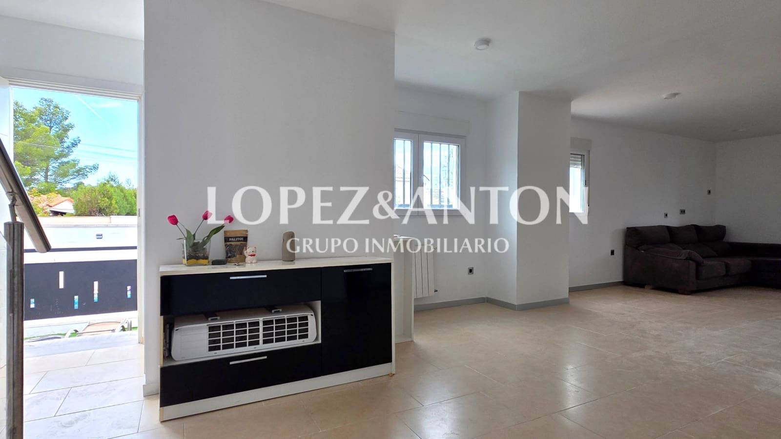 7 soveværelse Villa til salg i L'Eliana med swimmingpool garage - € 480.000 (Ref: 8537953)