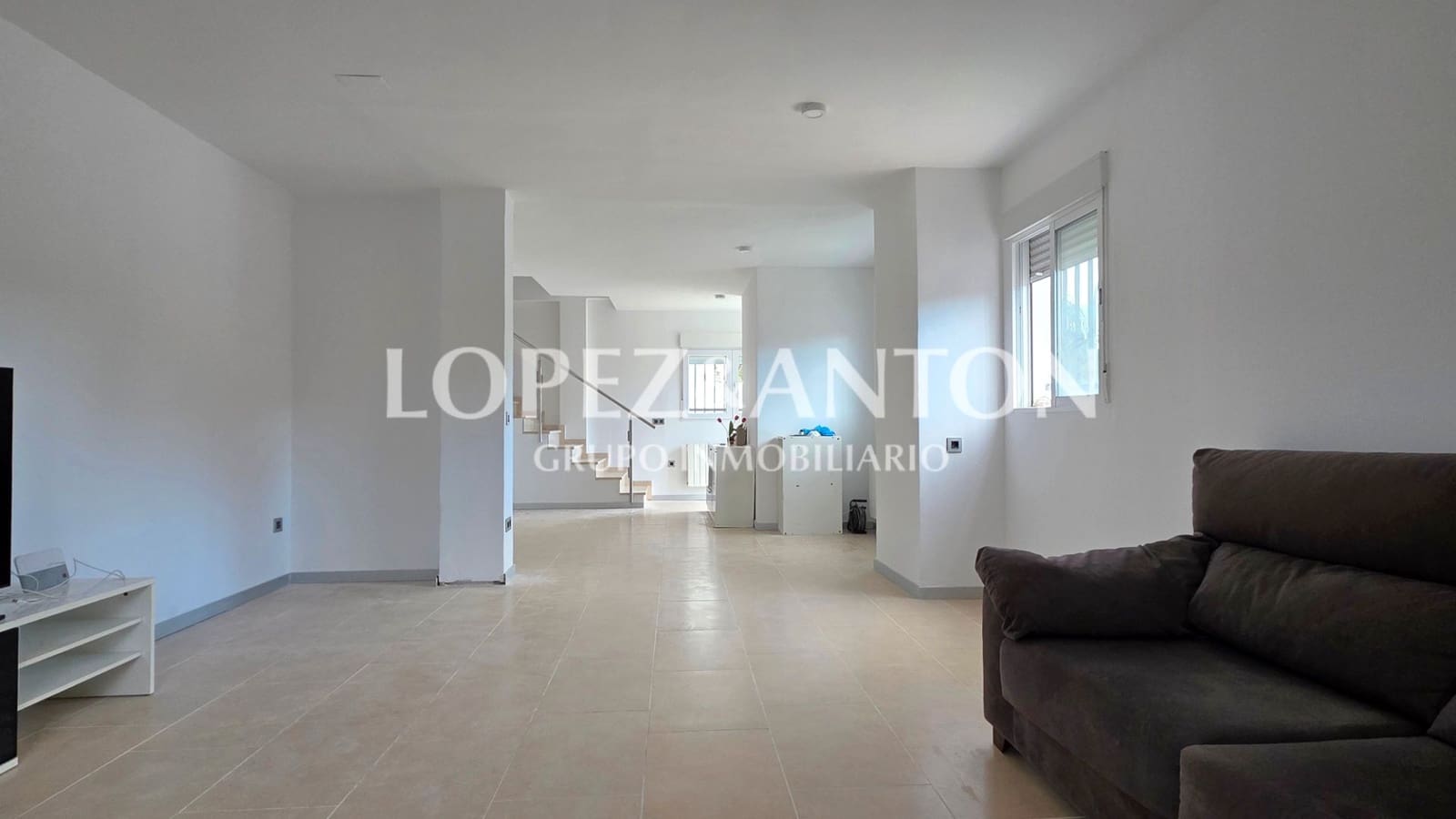 7 soveværelse Villa til salg i L'Eliana med swimmingpool garage - € 480.000 (Ref: 8537953)