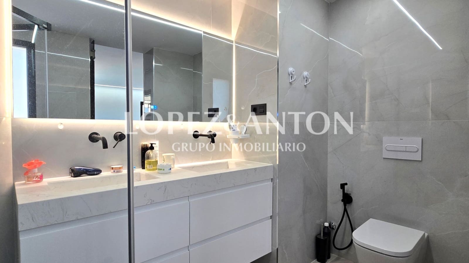 4 soverom Villa til salgs i L'Eliana med svømmebasseng garasje - € 1 200 000 (Ref: 8796366)