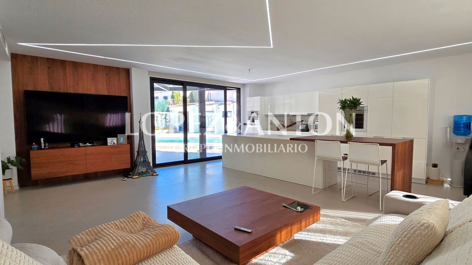 4 soverom Villa til salgs i L'Eliana med svømmebasseng garasje - € 1 200 000 (Ref: 8796366)