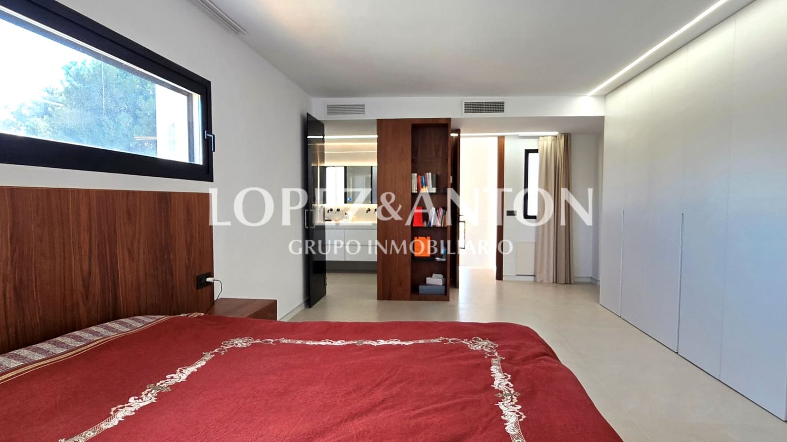 4 soverom Villa til salgs i L'Eliana med svømmebasseng garasje - € 1 200 000 (Ref: 8796366)