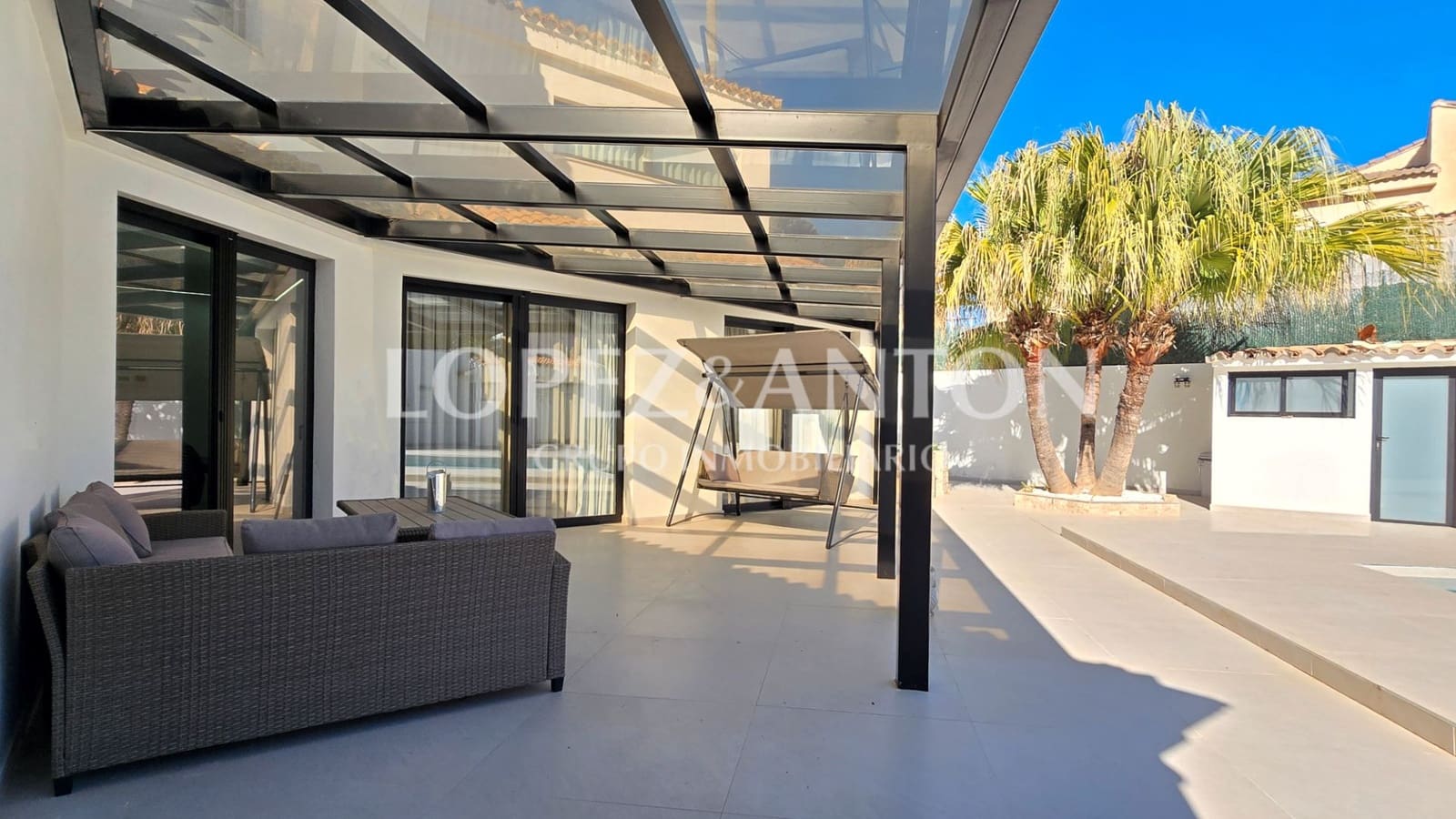 4 soverom Villa til salgs i L'Eliana med svømmebasseng garasje - € 1 200 000 (Ref: 8796366)