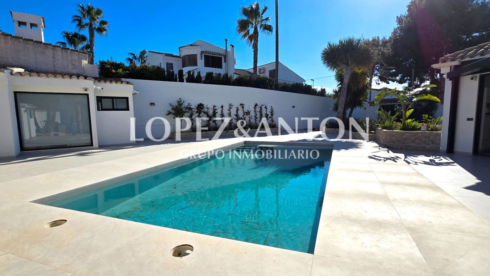 4 soverom Villa til salgs i L'Eliana med svømmebasseng garasje - € 1 200 000 (Ref: 8796366)