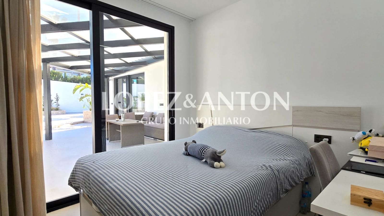 4 soverom Villa til salgs i L'Eliana med svømmebasseng garasje - € 1 200 000 (Ref: 8796366)