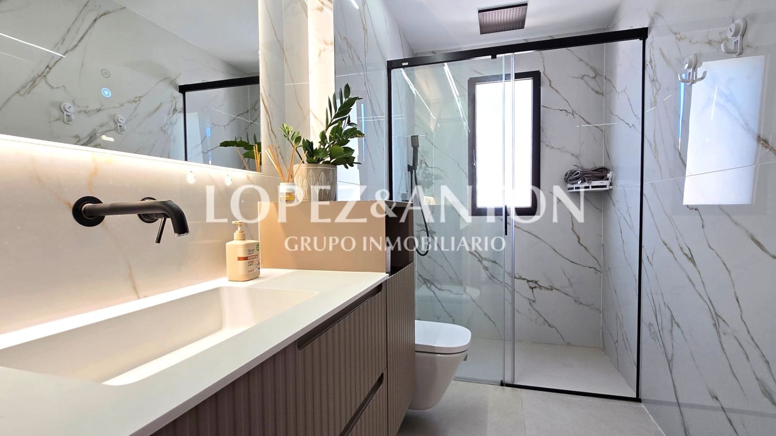 4 soverom Villa til salgs i L'Eliana med svømmebasseng garasje - € 1 200 000 (Ref: 8796366)