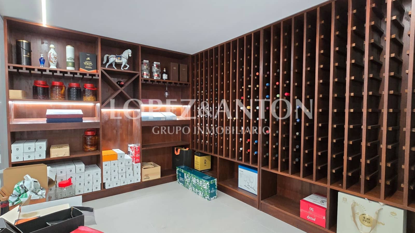 4 soverom Villa til salgs i L'Eliana med svømmebasseng garasje - € 1 200 000 (Ref: 8796366)