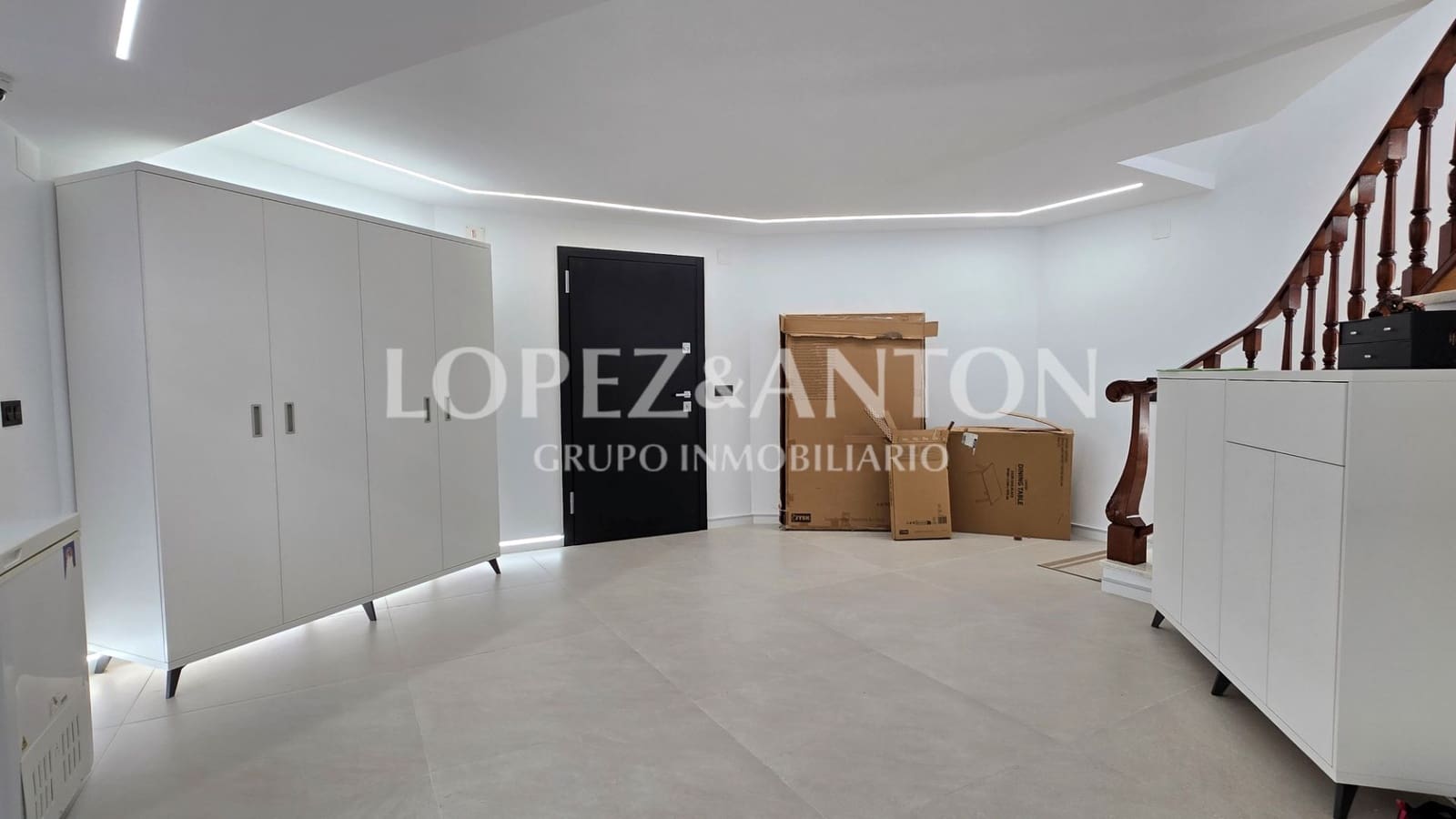 4 soverom Villa til salgs i L'Eliana med svømmebasseng garasje - € 1 200 000 (Ref: 8796366)