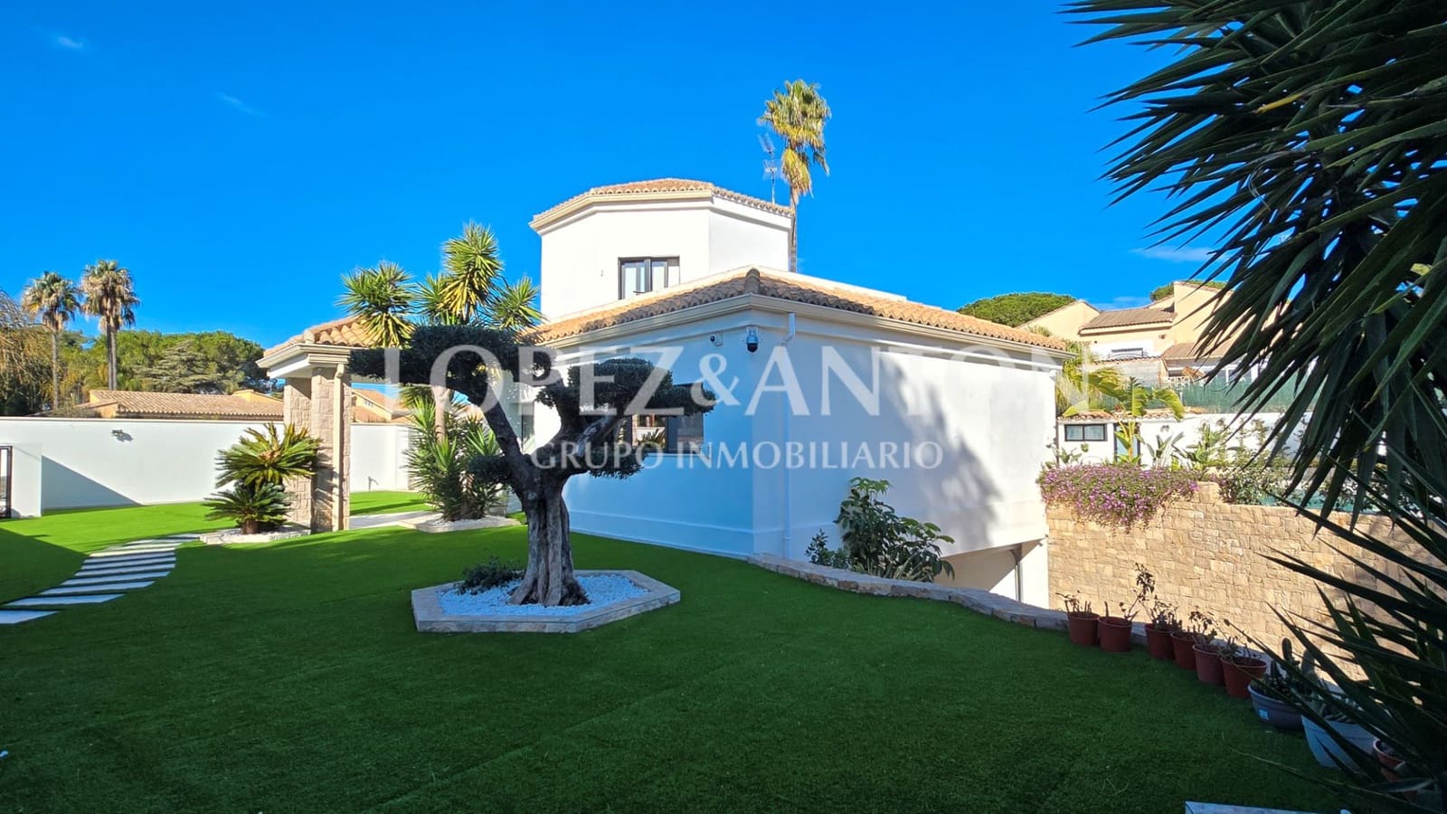 4 soverom Villa til salgs i L'Eliana med svømmebasseng garasje - € 1 200 000 (Ref: 8796366)