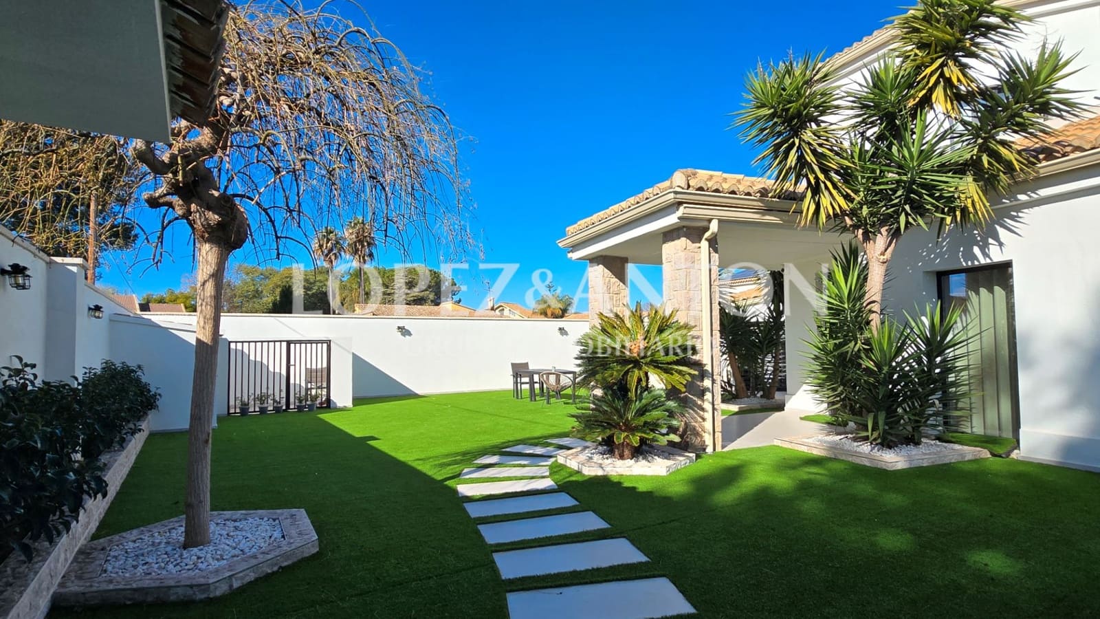 4 soverom Villa til salgs i L'Eliana med svømmebasseng garasje - € 1 200 000 (Ref: 8796366)