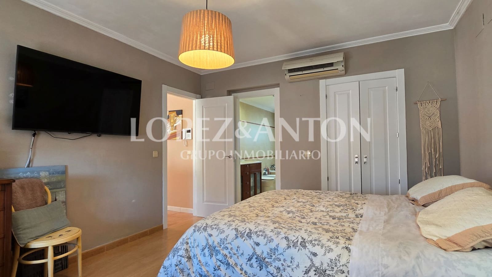 4 bedroom Villa for sale in L'Eliana with pool garage - € 675,000 (Ref: 8816774)