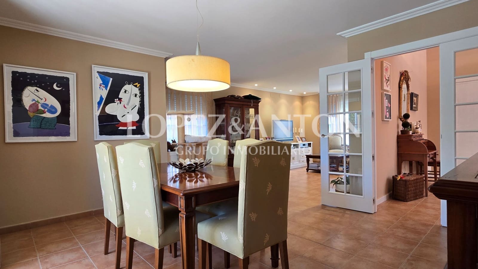 4 bedroom Villa for sale in L'Eliana with pool garage - € 675,000 (Ref: 8816774)