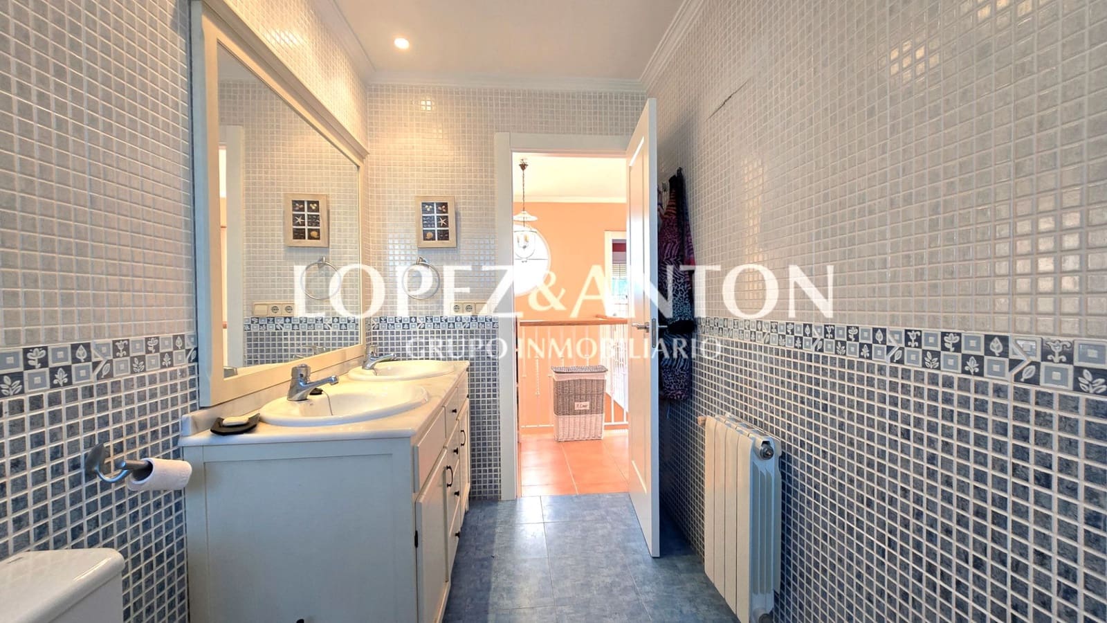 4 bedroom Villa for sale in L'Eliana with pool garage - € 675,000 (Ref: 8816774)