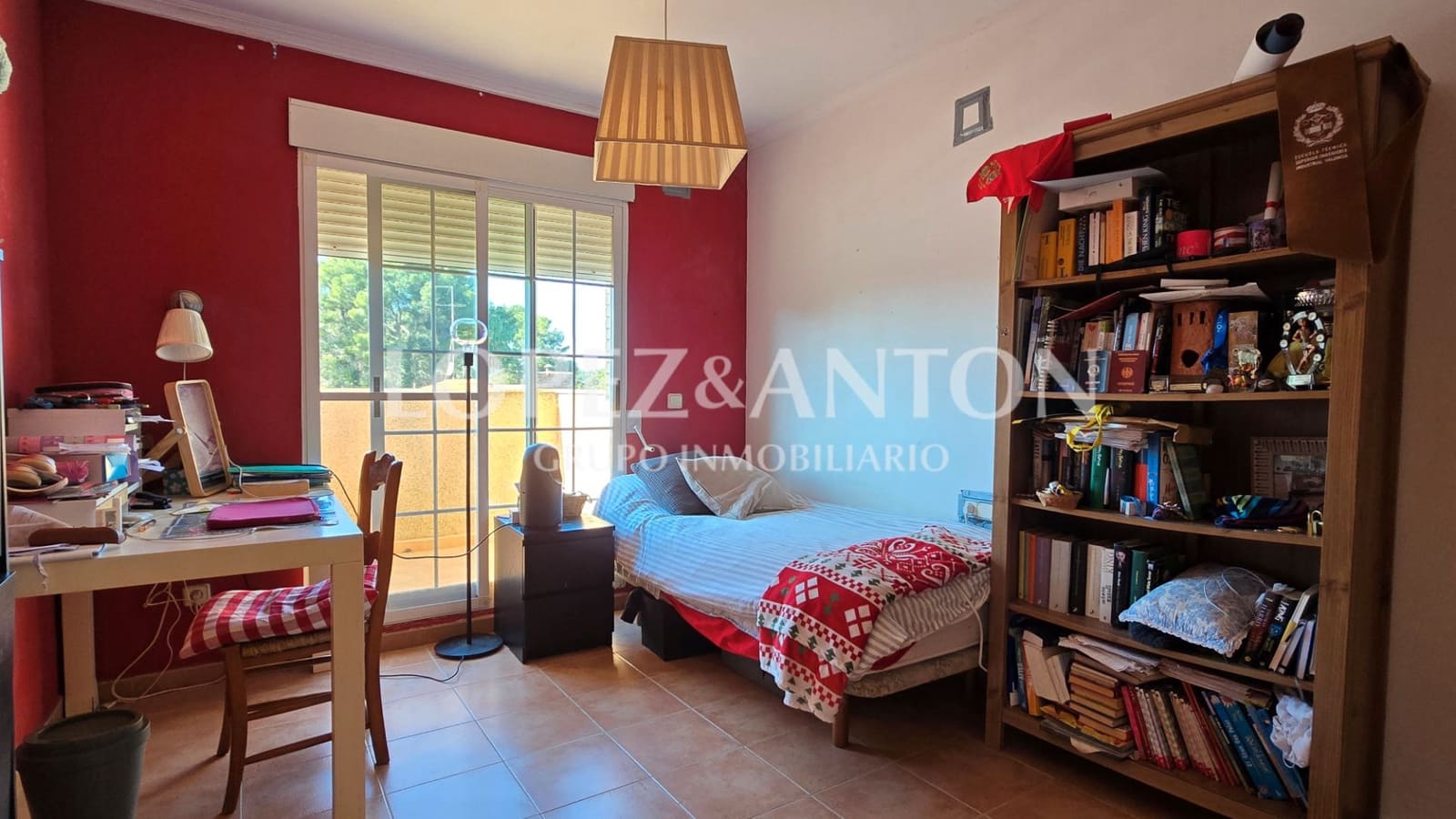 4 bedroom Villa for sale in L'Eliana with pool garage - € 675,000 (Ref: 8816774)
