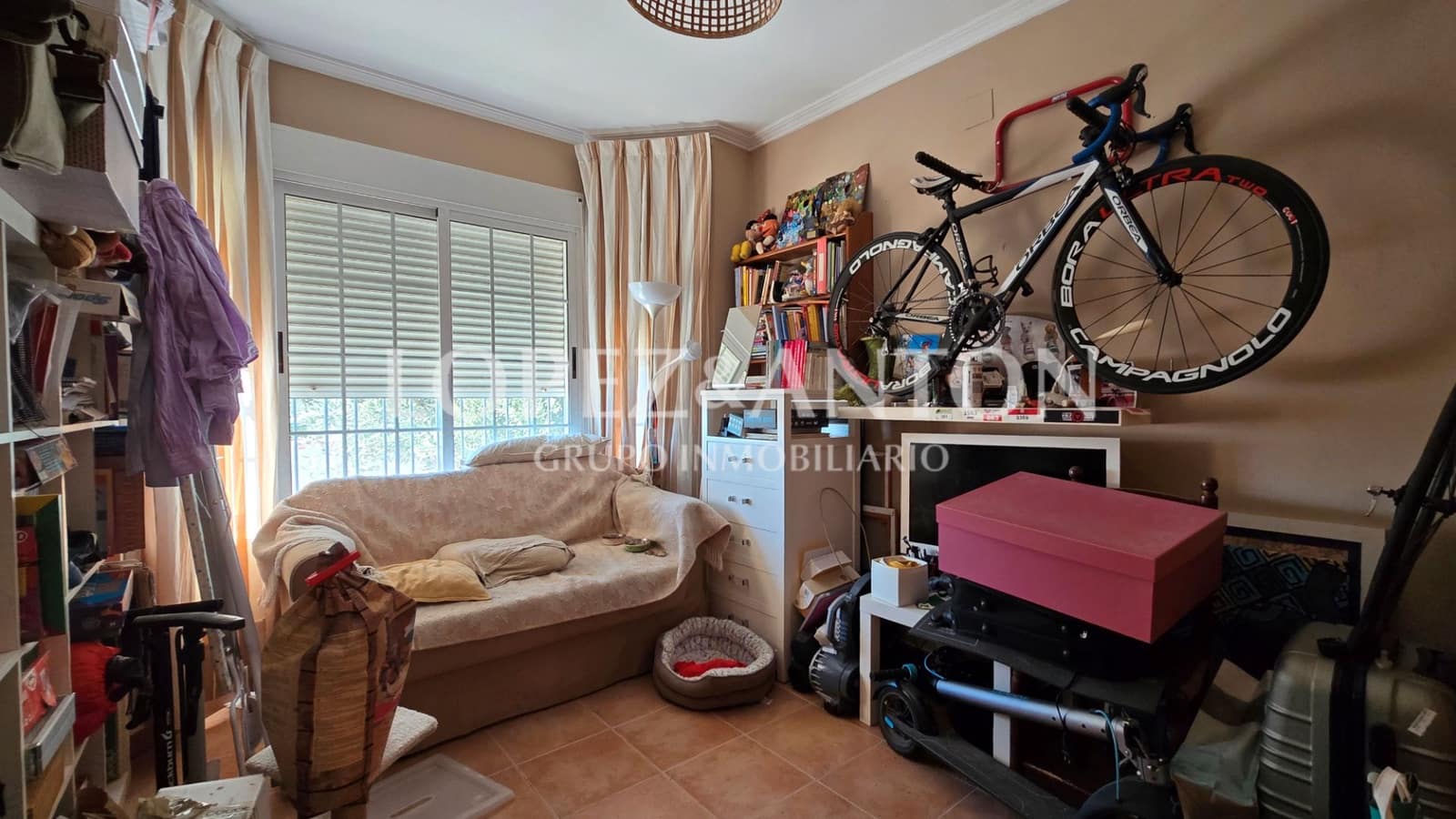 4 bedroom Villa for sale in L'Eliana with pool garage - € 675,000 (Ref: 8816774)