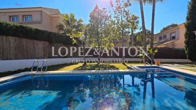 4 slaapkamer Villa te koop in L'Eliana met zwembad garage - € 675.000 (Ref: 8816774)