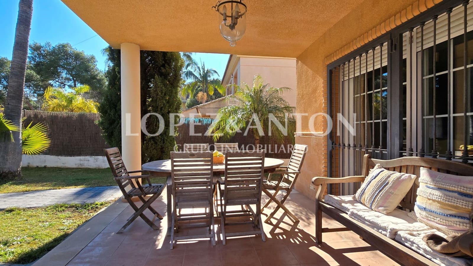 4 bedroom Villa for sale in L'Eliana with pool garage - € 675,000 (Ref: 8816774)