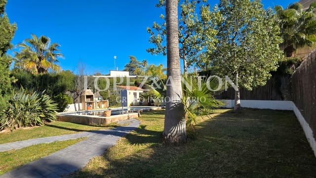 4 slaapkamer Villa te koop in L'Eliana met zwembad garage - € 675.000 (Ref: 8816774)