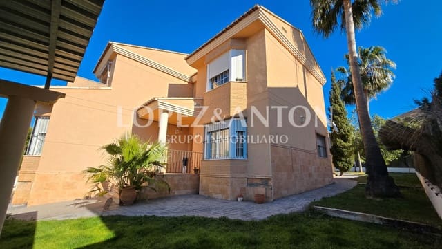 4 slaapkamer Villa te koop in L'Eliana met zwembad garage - € 675.000 (Ref: 8816774)