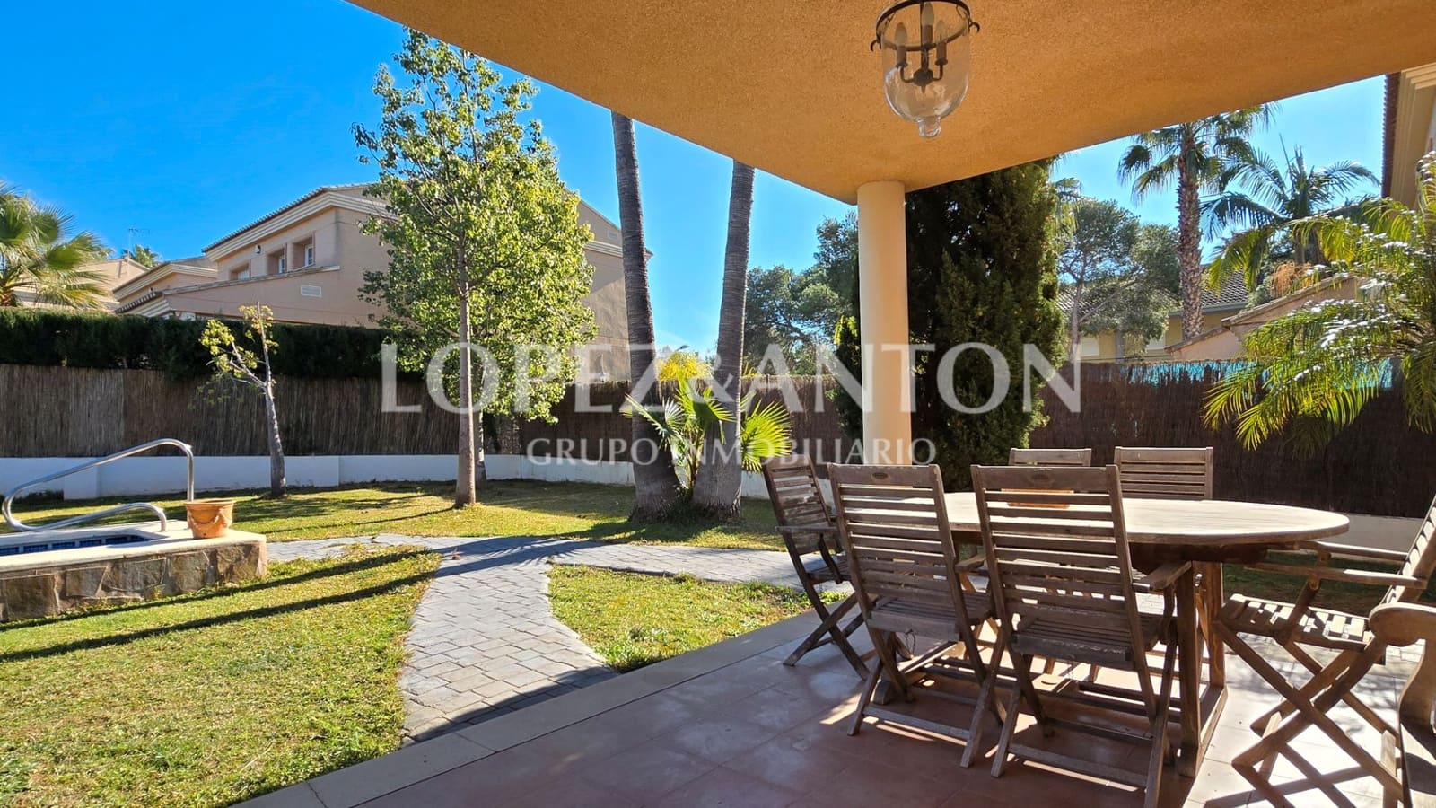 4 bedroom Villa for sale in L'Eliana with pool garage - € 675,000 (Ref: 8816774)