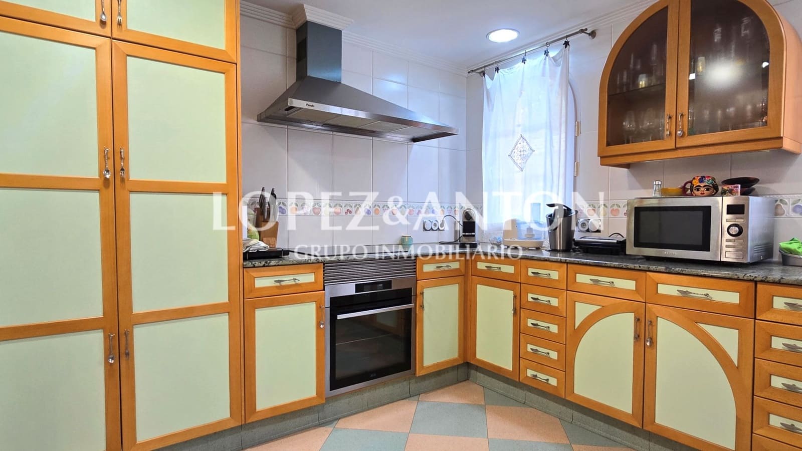 5 soveværelse Villa til salg i Benaguasil med swimmingpool garage - € 998.000 (Ref: 8881186)