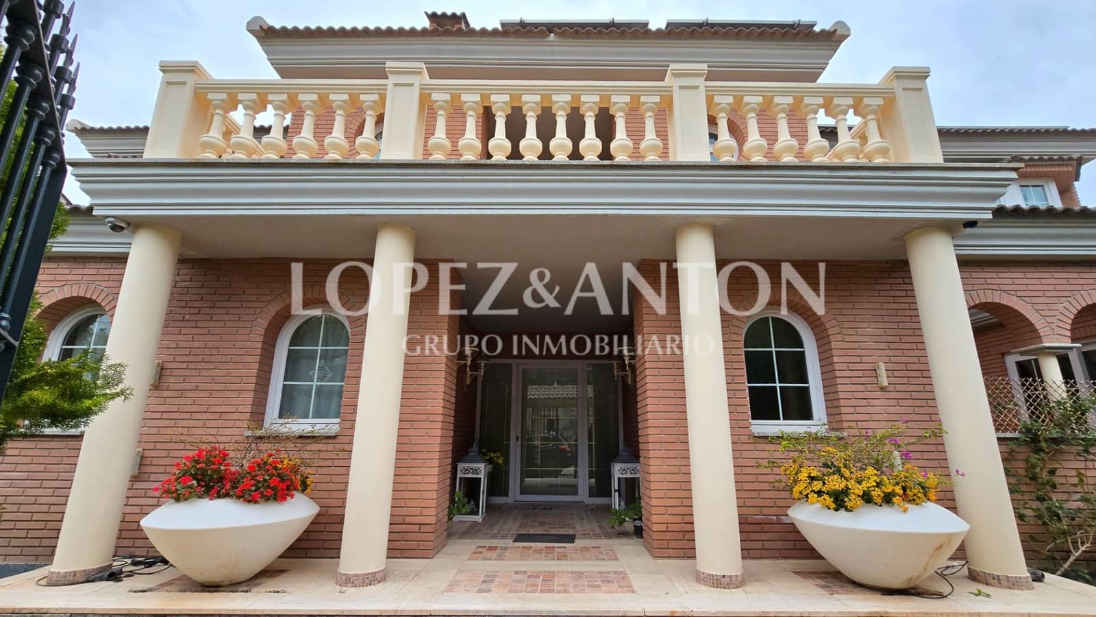 5 soveværelse Villa til salg i Benaguasil med swimmingpool garage - € 998.000 (Ref: 8881186)