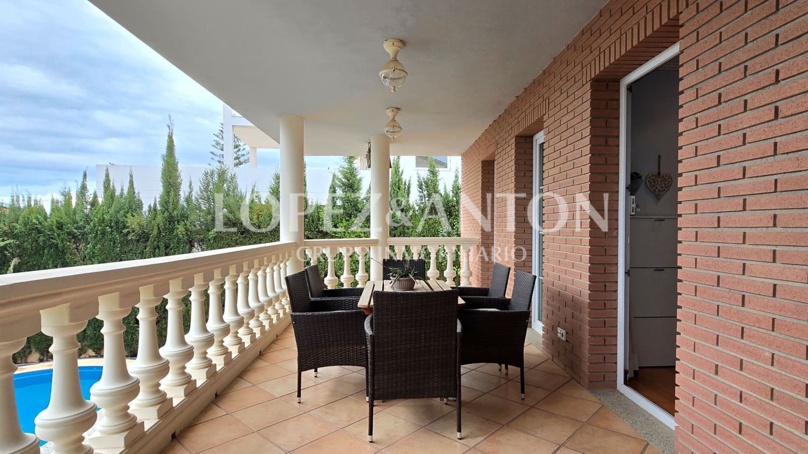 5 soveværelse Villa til salg i Benaguasil med swimmingpool garage - € 998.000 (Ref: 8881186)