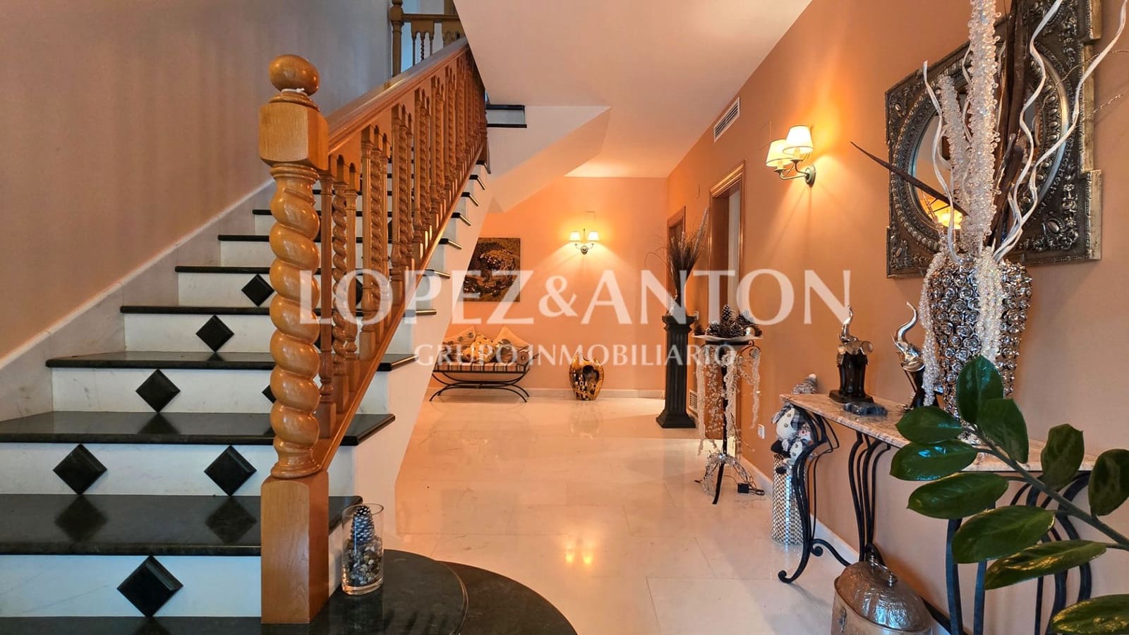 5 soveværelse Villa til salg i Benaguasil med swimmingpool garage - € 998.000 (Ref: 8881186)