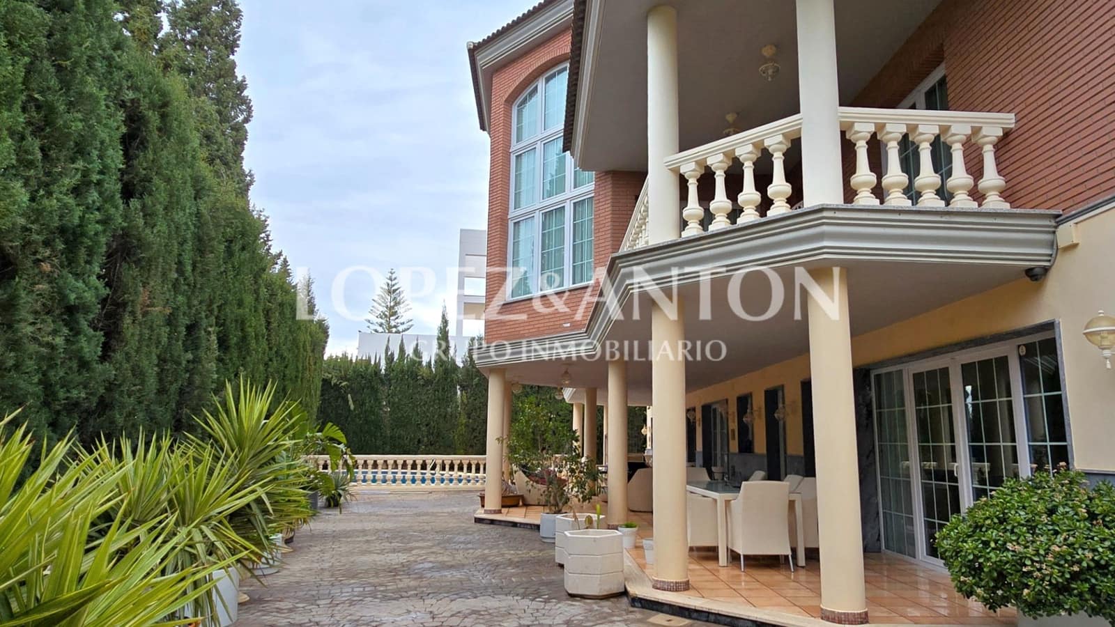 5 soveværelse Villa til salg i Benaguasil med swimmingpool garage - € 998.000 (Ref: 8881186)