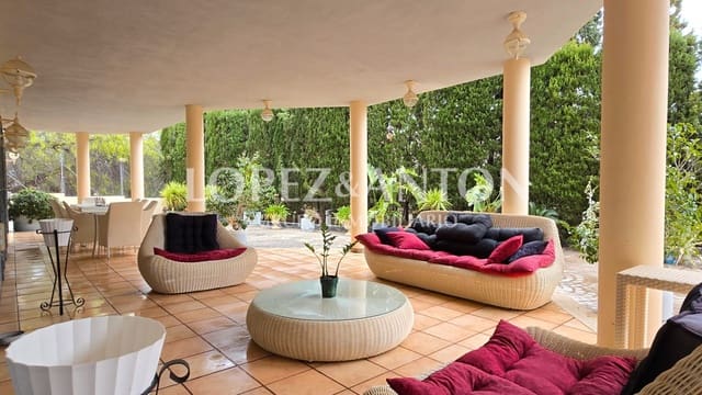 5 soverom Villa til salgs i Benaguasil med svømmebasseng garasje - € 998 000 (Ref: 8881186)