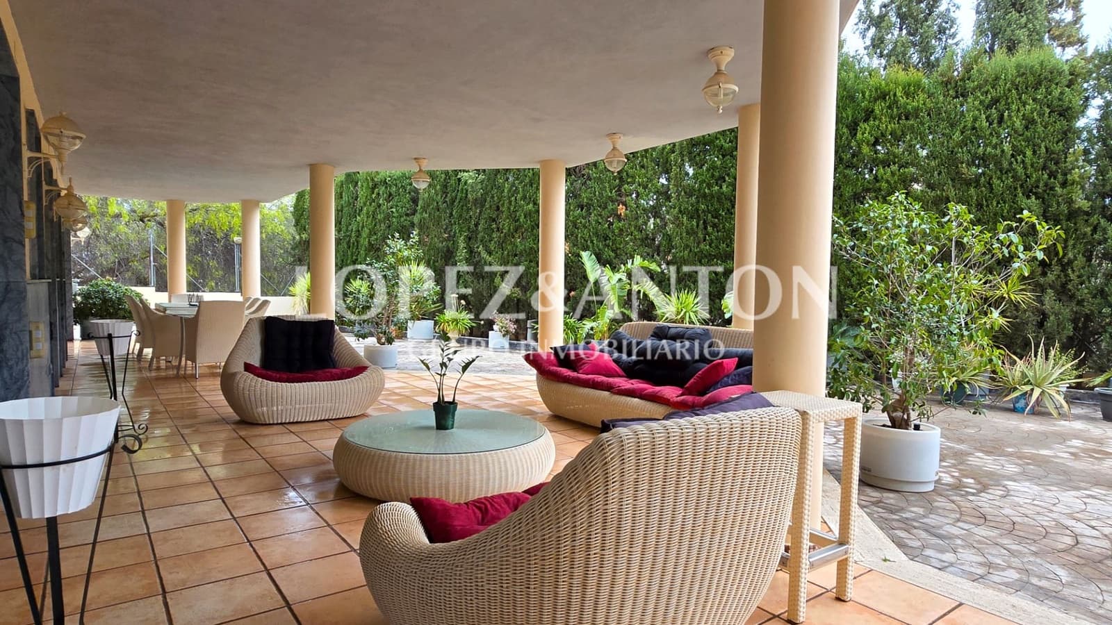 5 soveværelse Villa til salg i Benaguasil med swimmingpool garage - € 998.000 (Ref: 8881186)