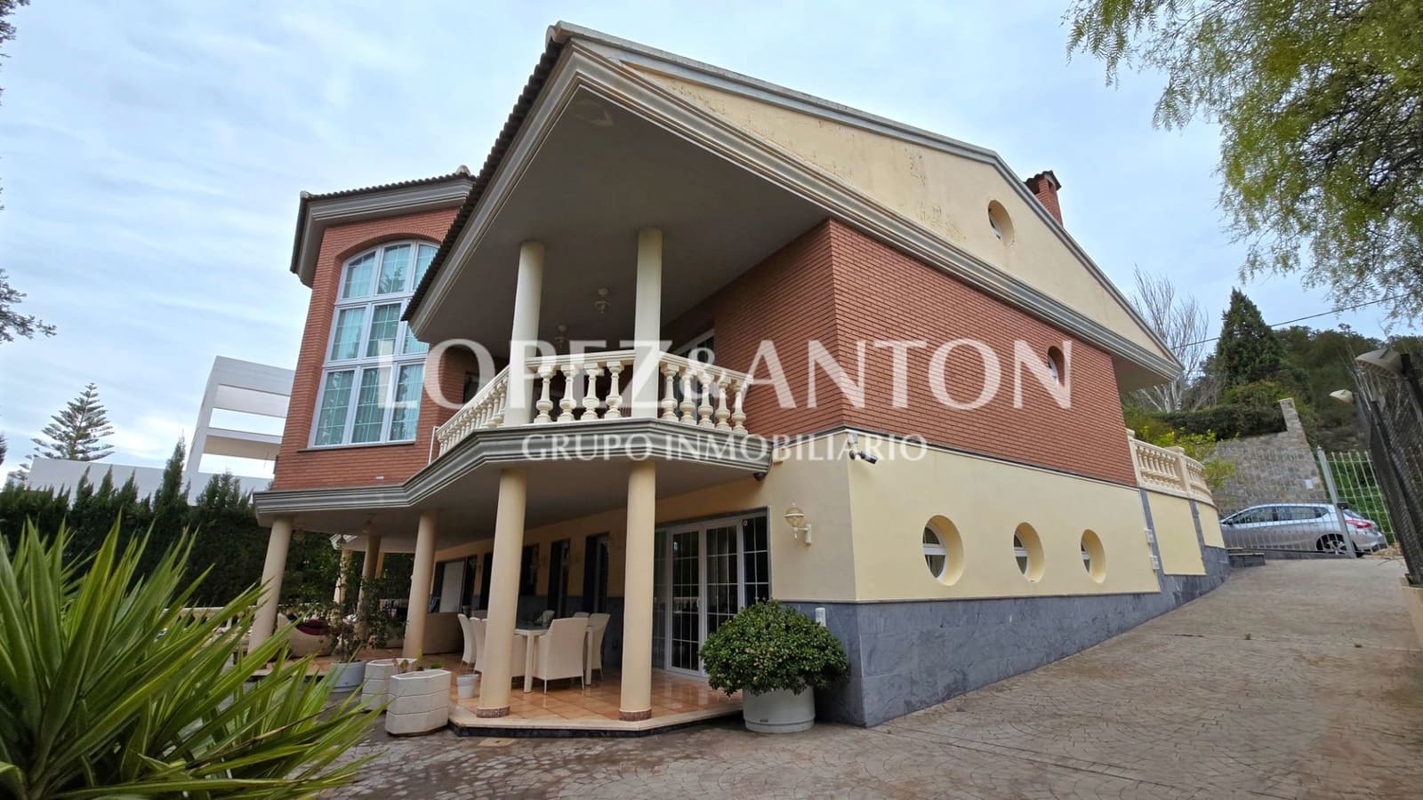 5 soveværelse Villa til salg i Benaguasil med swimmingpool garage - € 998.000 (Ref: 8881186)