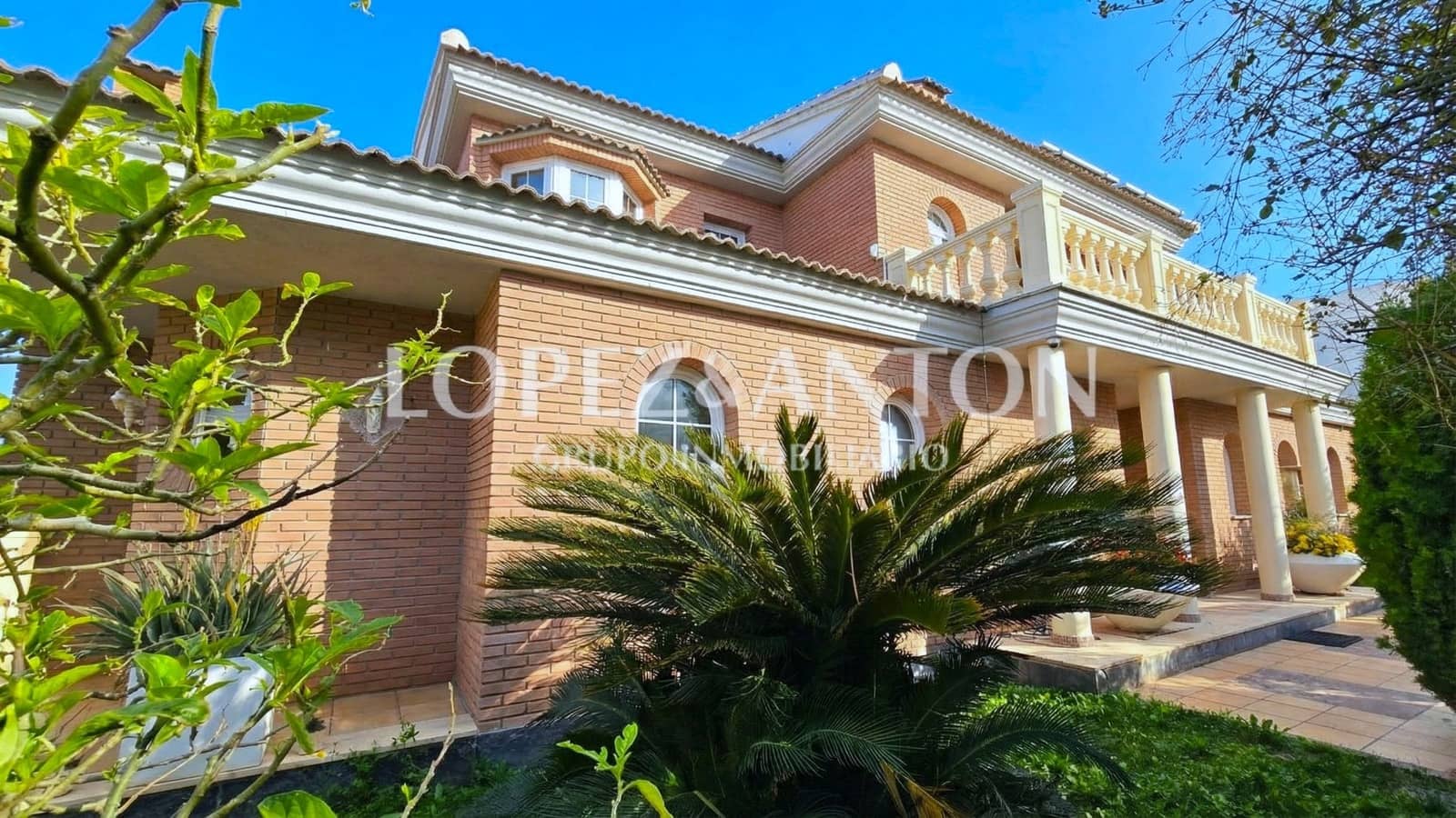 5 soveværelse Villa til salg i Benaguasil med swimmingpool garage - € 998.000 (Ref: 8881186)
