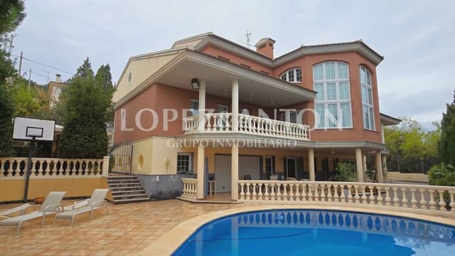 5 soverom Villa til salgs i Benaguasil med svømmebasseng garasje - € 998 000 (Ref: 8881186)