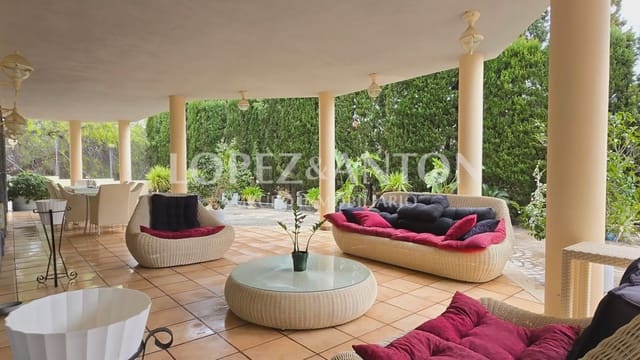 5 soverom Villa til salgs i Benaguasil med svømmebasseng garasje - € 998 000 (Ref: 8881186)