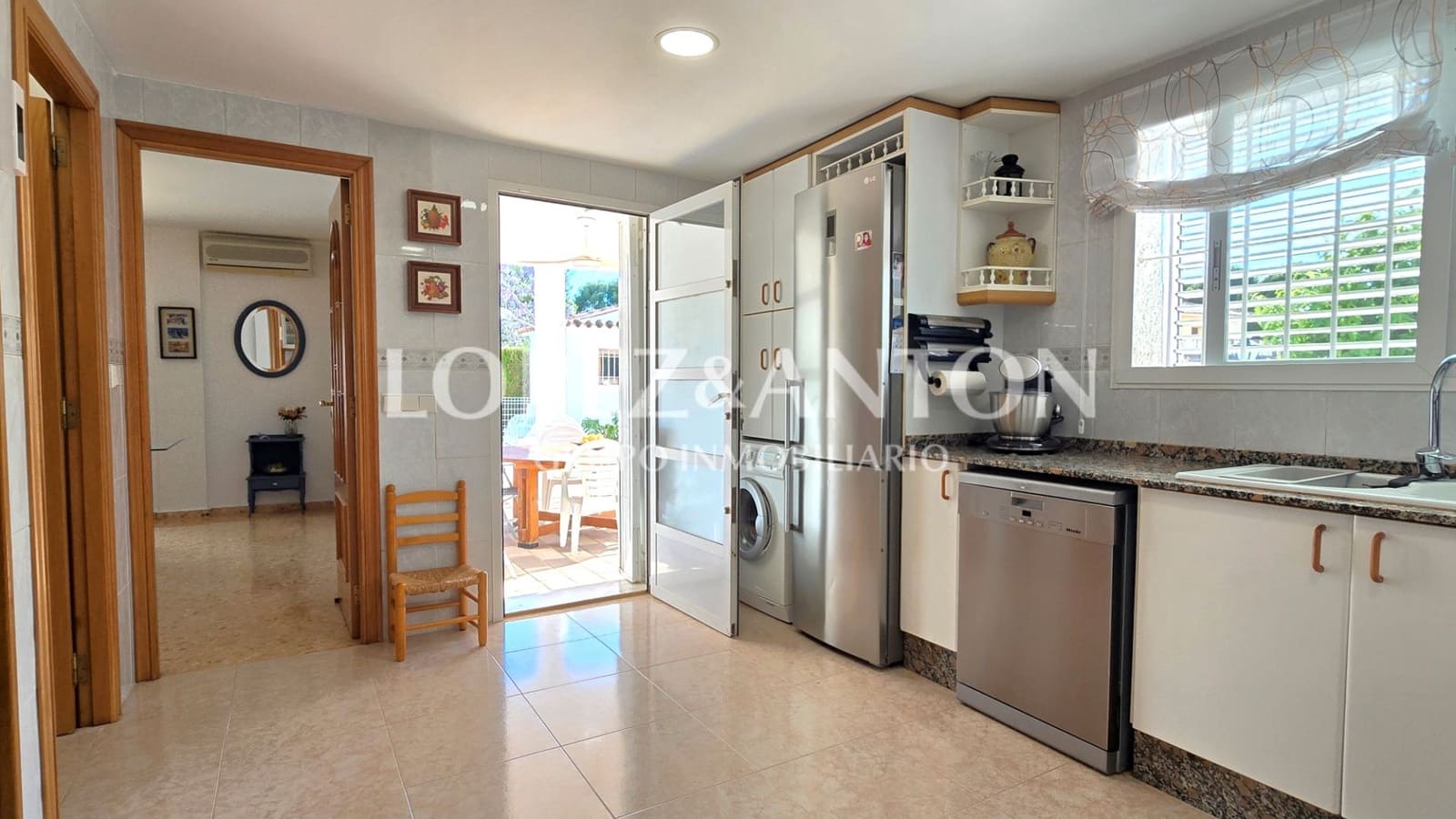 6 soveværelse Villa til salg i L'Eliana med swimmingpool garage - € 695.000 (Ref: 9022361)