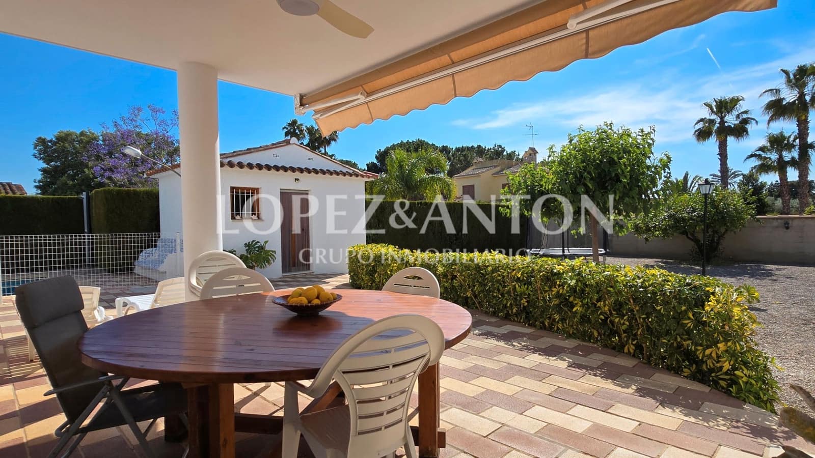 6 soveværelse Villa til salg i L'Eliana med swimmingpool garage - € 695.000 (Ref: 9022361)