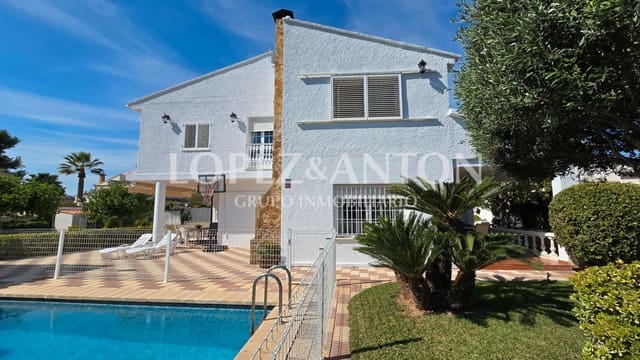 Chalet de 6 habitaciones en L'Eliana en venta con piscina garaje - 695.000 € (Ref: 9022361)