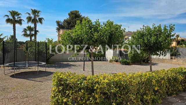 Chalet de 6 habitaciones en L'Eliana en venta con piscina garaje - 695.000 € (Ref: 9022361)