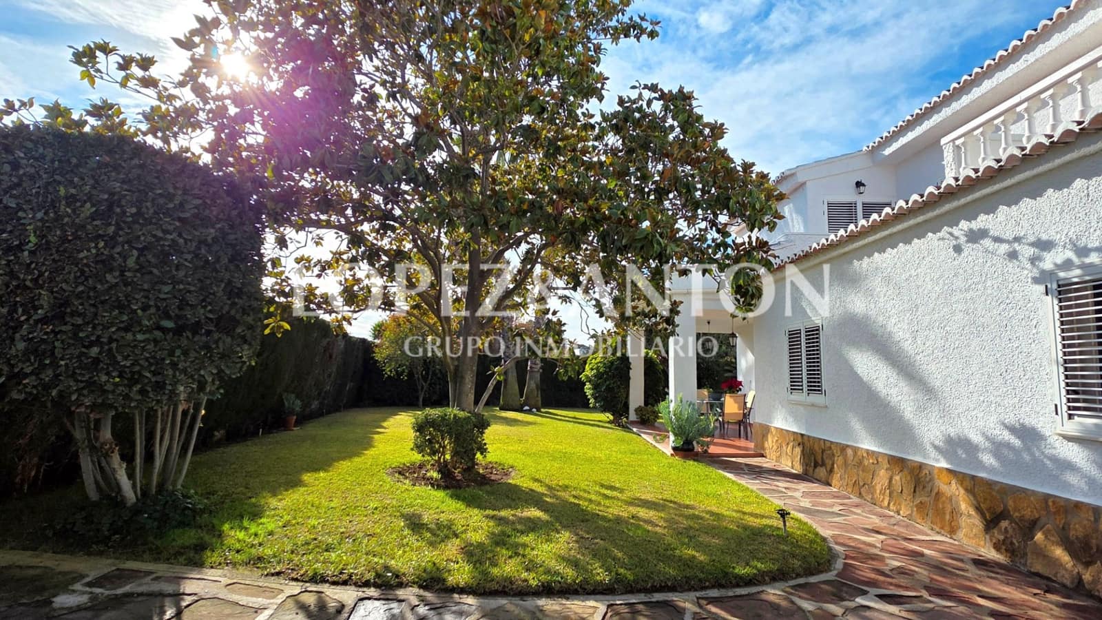 6 soverom Villa til salgs i L'Eliana med svømmebasseng garasje - € 695 000 (Ref: 9022361)