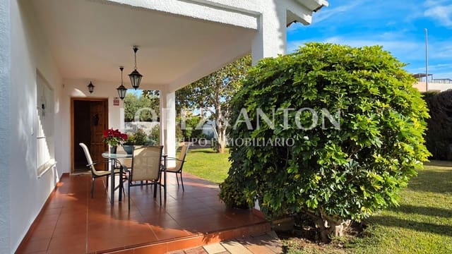 6 slaapkamer Villa te koop in L'Eliana met zwembad garage - € 695.000 (Ref: 9022361)