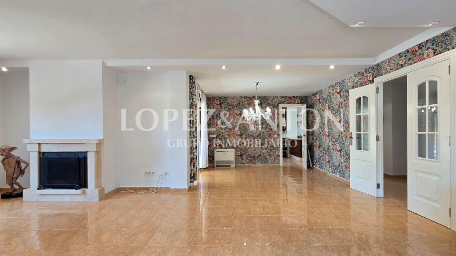 4 soverom Villa til salgs i L'Eliana med svømmebasseng garasje - € 699 000 (Ref: 9061930)