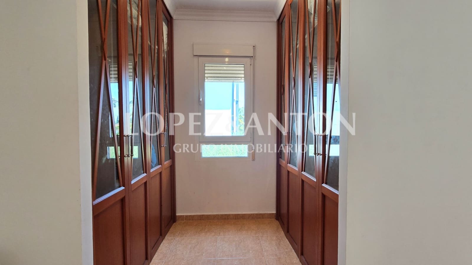 4 soverom Villa til salgs i L'Eliana med svømmebasseng garasje - € 699 000 (Ref: 9061930)