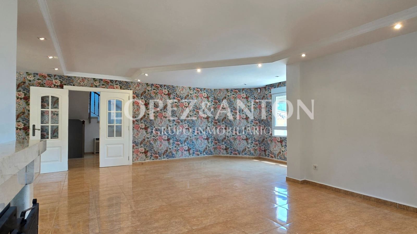 4 soverom Villa til salgs i L'Eliana med svømmebasseng garasje - € 699 000 (Ref: 9061930)