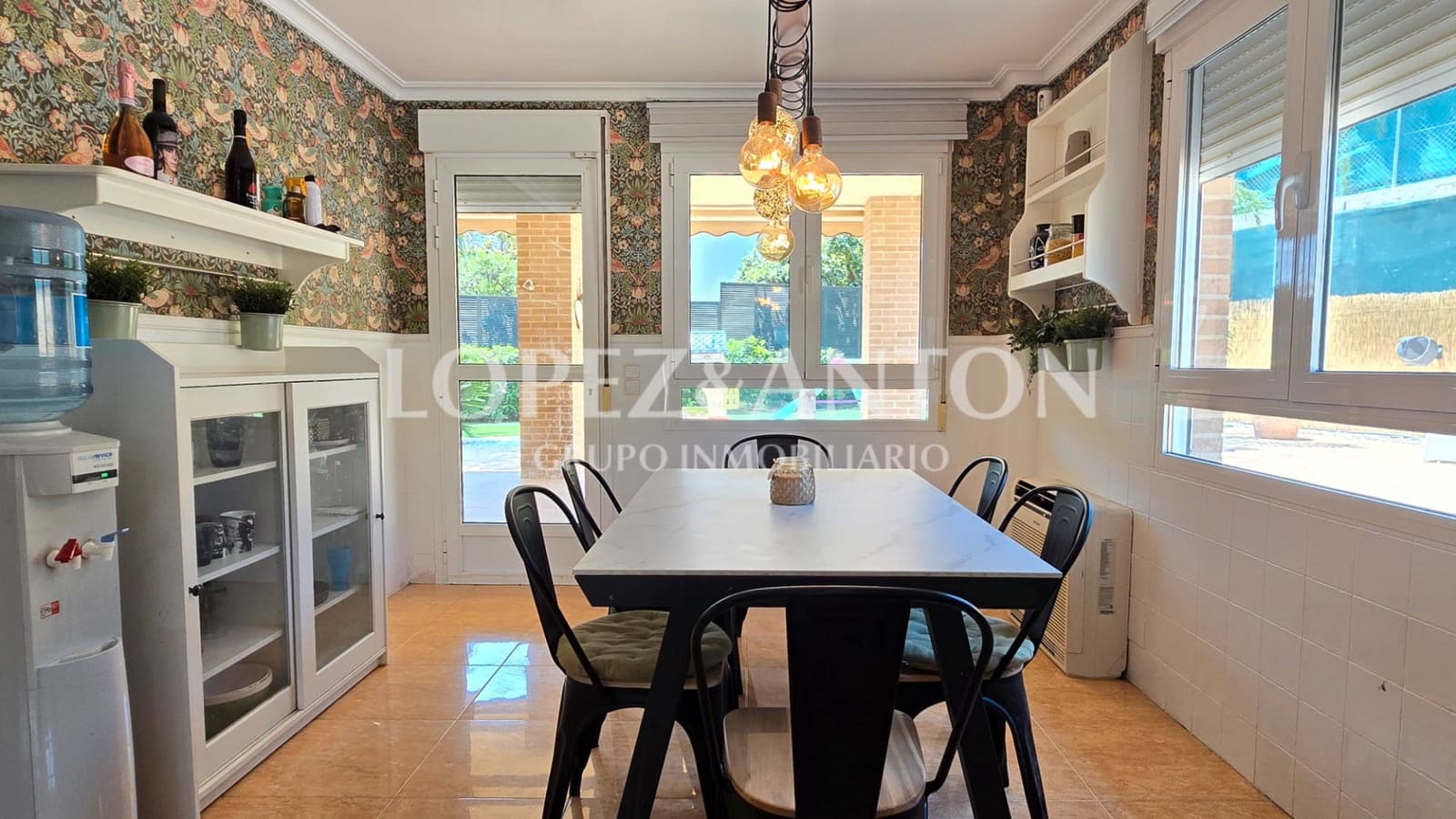 4 soverom Villa til salgs i L'Eliana med svømmebasseng garasje - € 699 000 (Ref: 9061930)