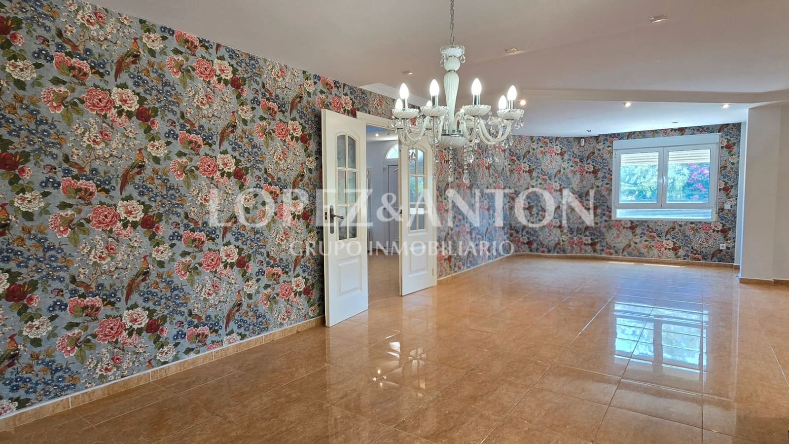 4 soverom Villa til salgs i L'Eliana med svømmebasseng garasje - € 699 000 (Ref: 9061930)