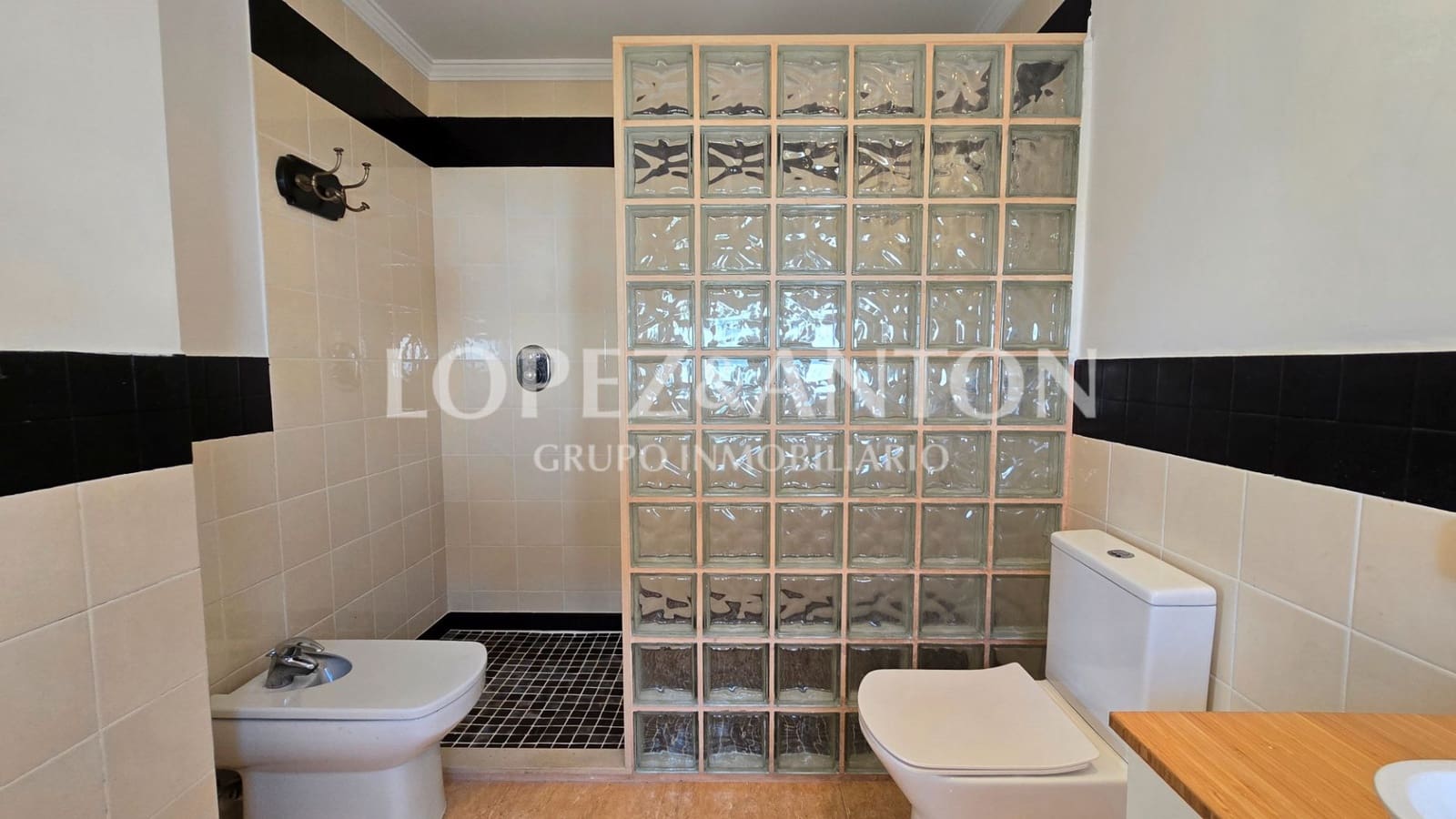 4 soverom Villa til salgs i L'Eliana med svømmebasseng garasje - € 699 000 (Ref: 9061930)