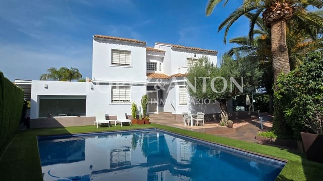 4 soverom Villa til salgs i L'Eliana med svømmebasseng garasje - € 1 200 000 (Ref: 9070353)